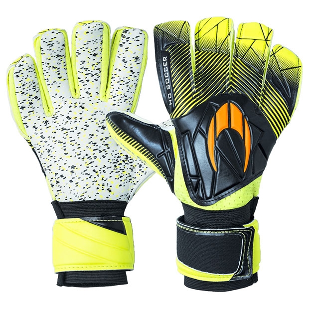 プレデター フリーク.1 FG コアブラック×フットウェアホワイト