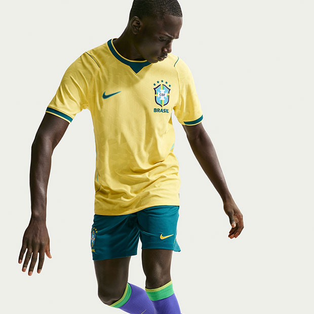 元ブラジル代表 オスカール氏のサイン入りユニフォーム 現在ブラジリスFCオーナー ブラジル代表 2026 ホーム 半袖オーセンティックユニフォーム