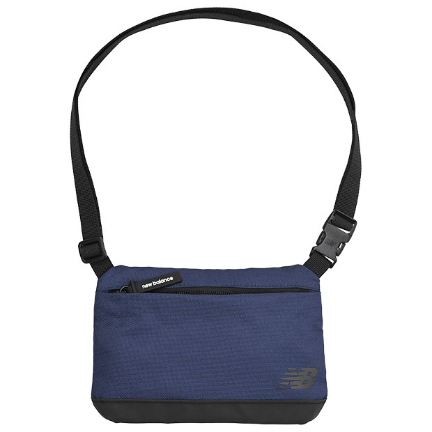 Essential スリングバッグ NBネイビー