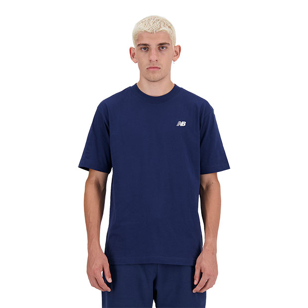 Sport Essentials 半袖Tシャツ NBネイビー